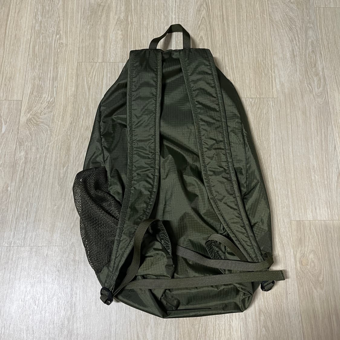 몽벨 포켓터블 라이트 18L 카키 상품이미지2