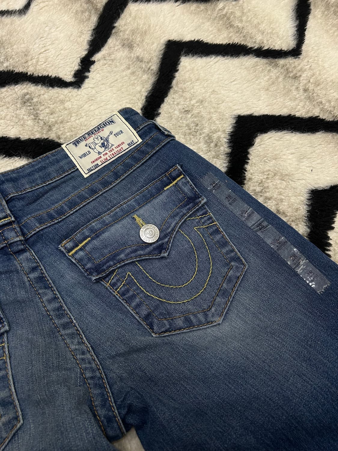 [28]트루릴리전 슬림 스트레이트핏 데님팬츠/스판 상품이미지1