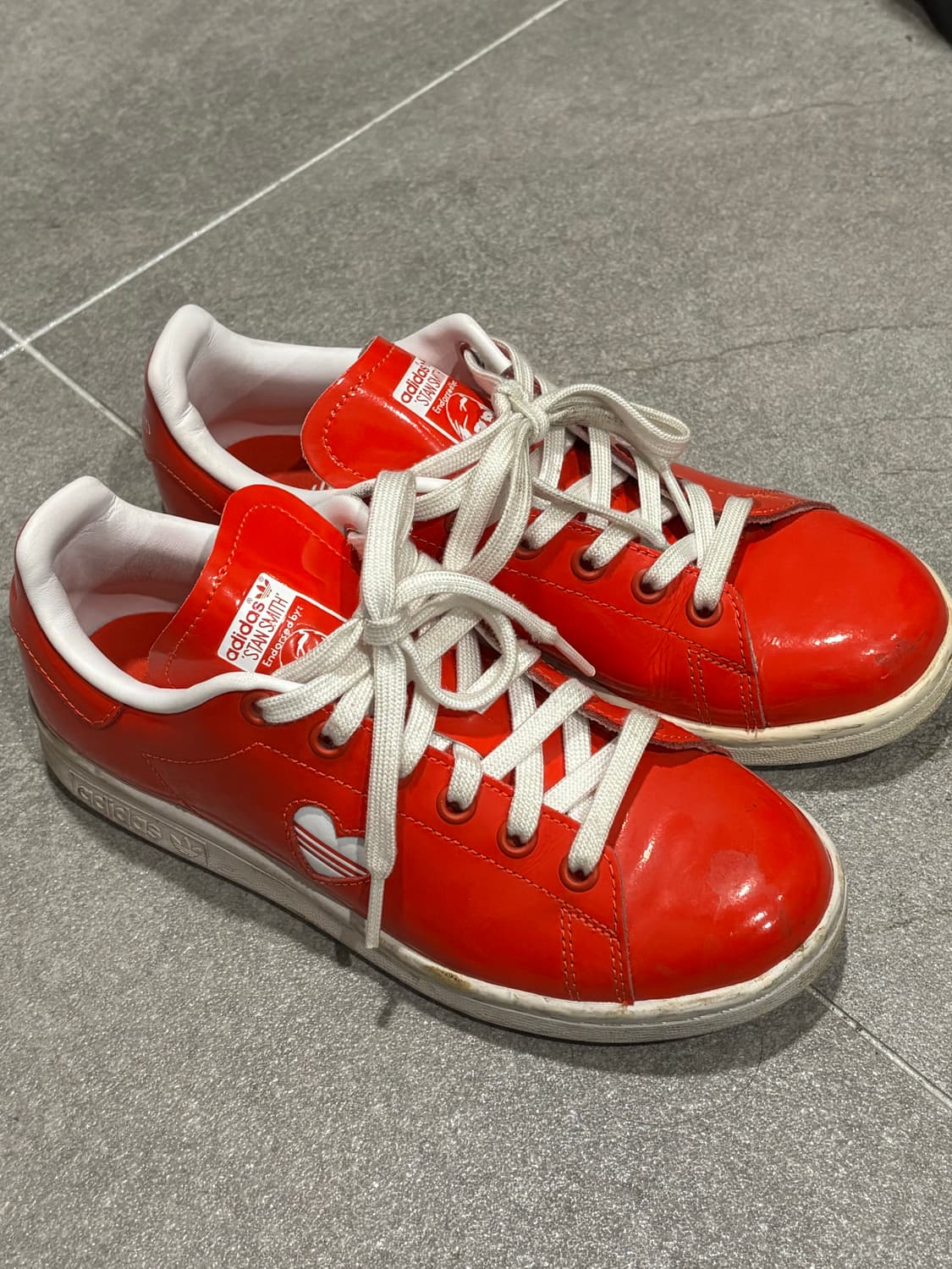 아디다스 스탠스미스 발렌타인 리미티드 225 상품이미지1