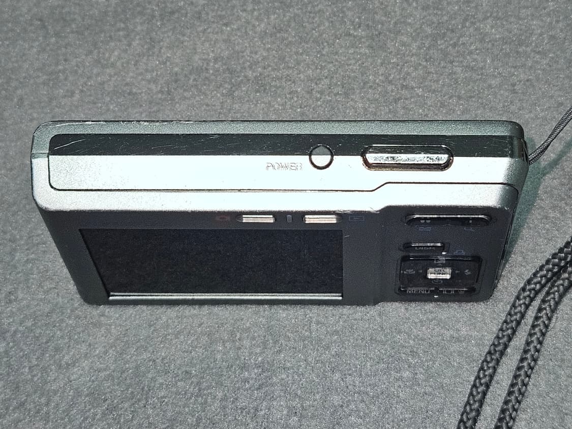 올림푸스 FE-360 빈티지 디카 판매합니다 상품이미지3