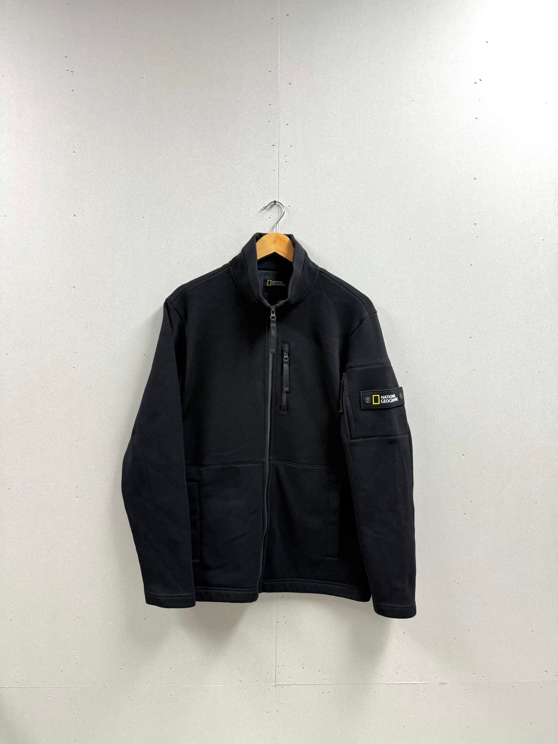 남성 100-105 / 내셔널지오그래픽 와펜 후리스  블랙 상품이미지1