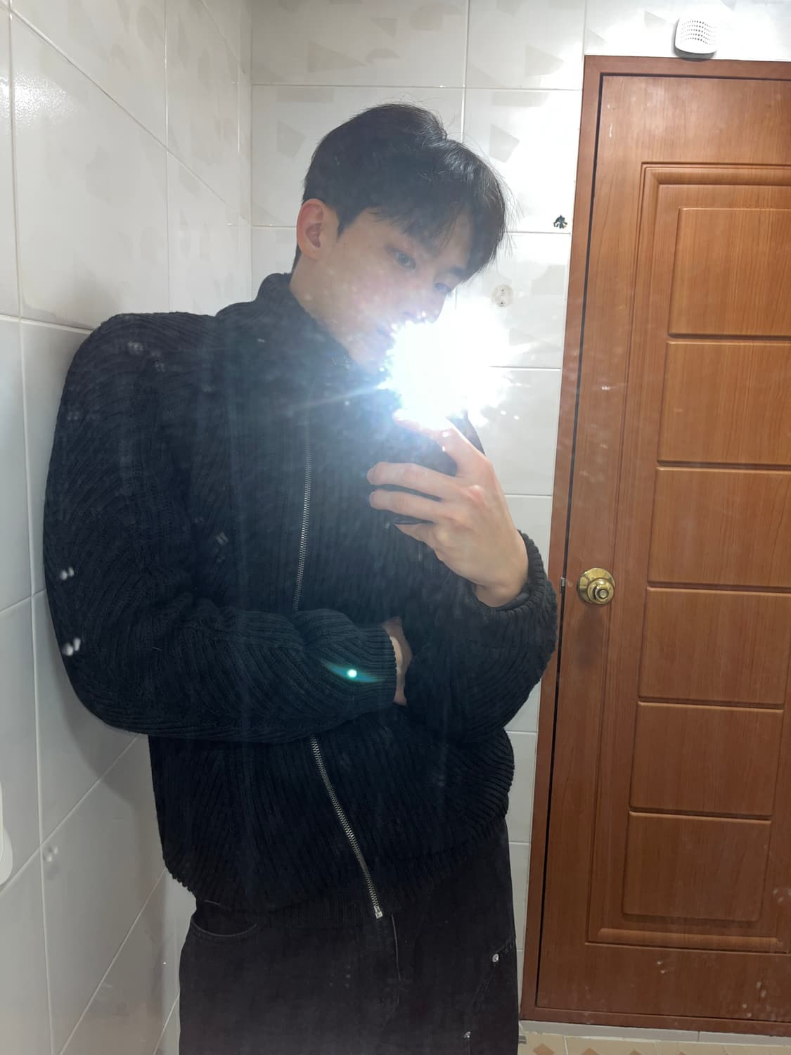 아르마니 익스체인지 라인 니트 집업 블랙 다크웨어 상품이미지2