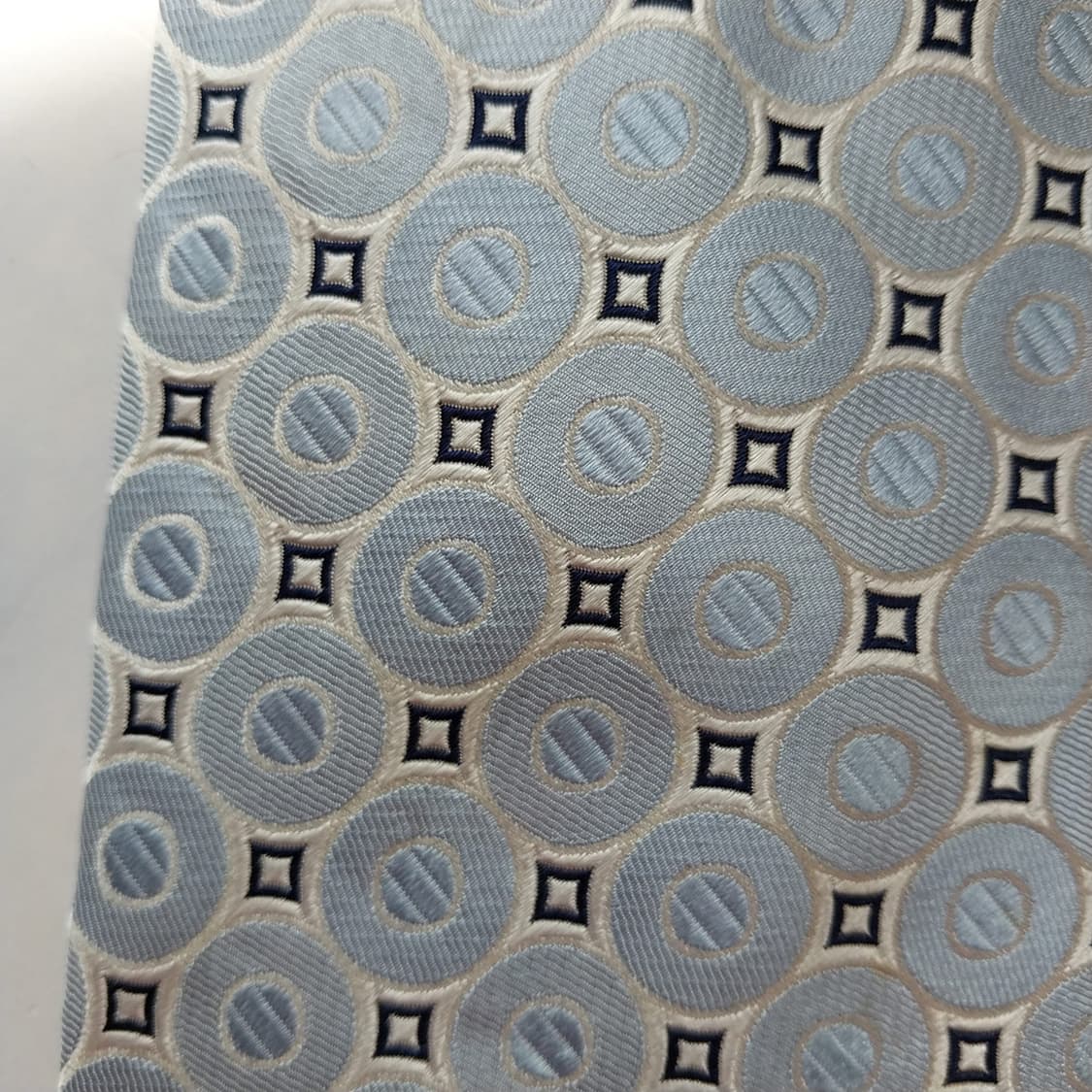 베르사체 스카이블루 자카드 패턴 넥타이 9.6cm A~B등급 K2400
 상품이미지8