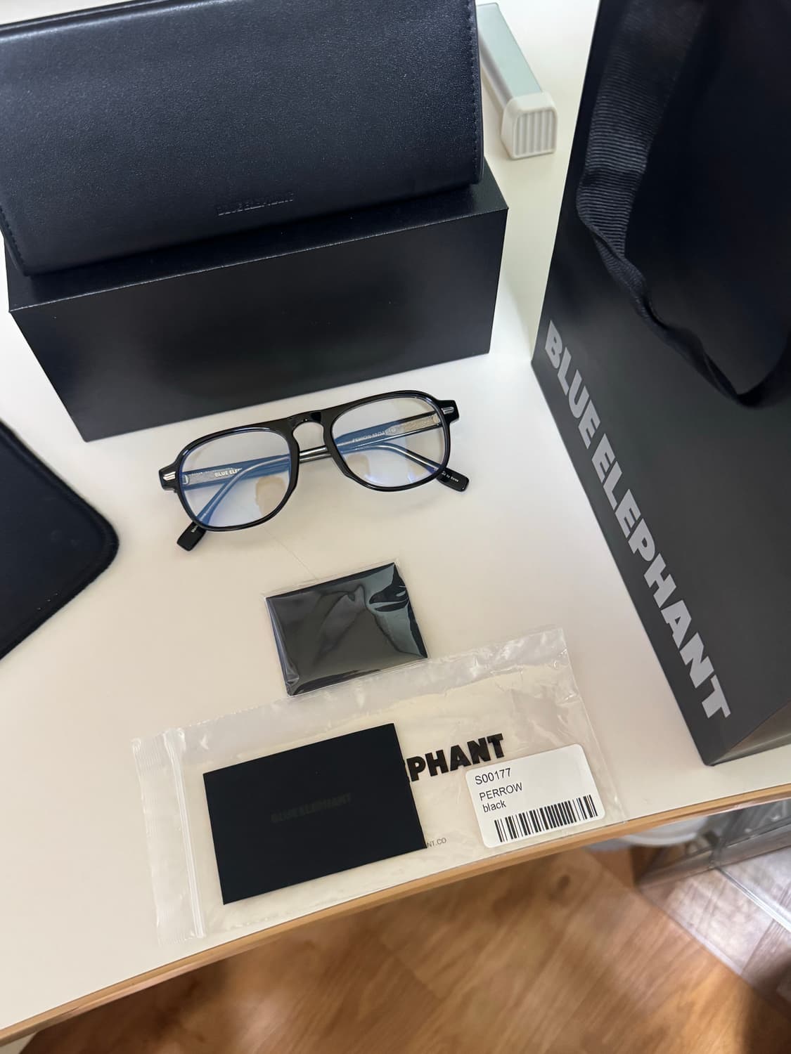 블루엘리펀트 PERROW 페로우 블랙 뿔테 상품이미지5
