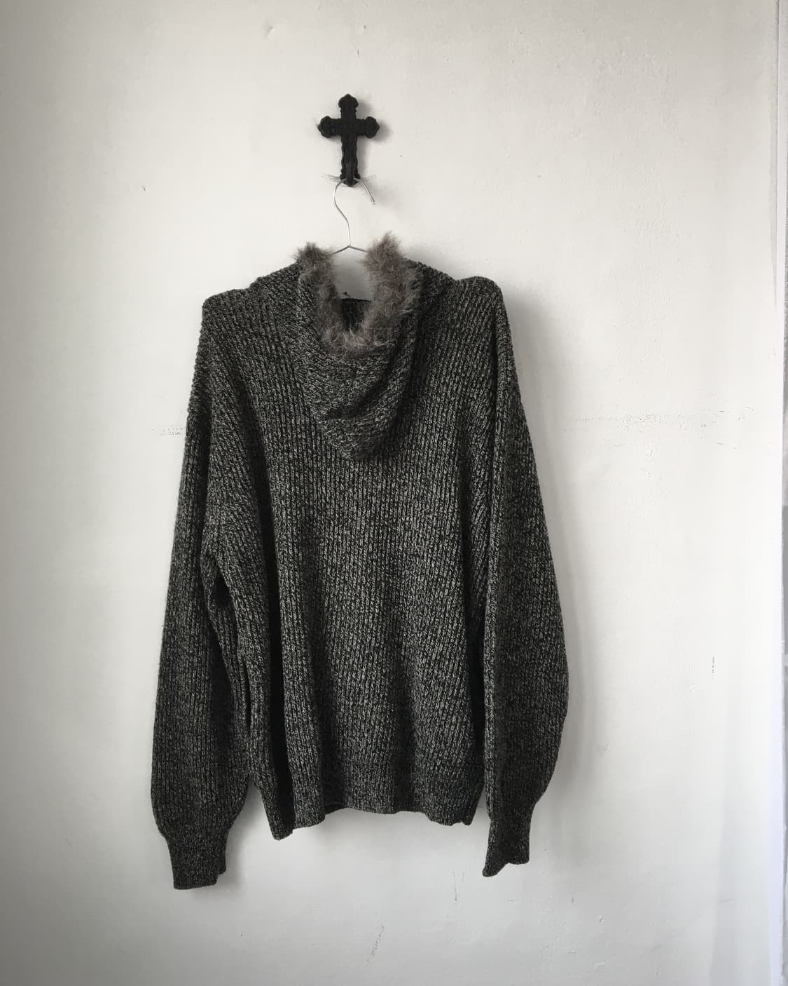 Fake fur hood ribbed knit zip up 상품이미지3