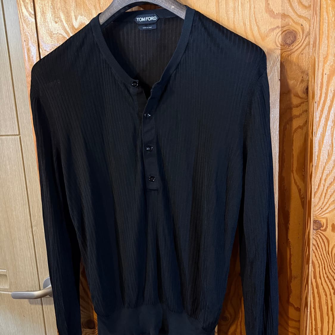 톰포드 비스코스 헨리넥 니트 셔츠 판매 합니다. 상품이미지5