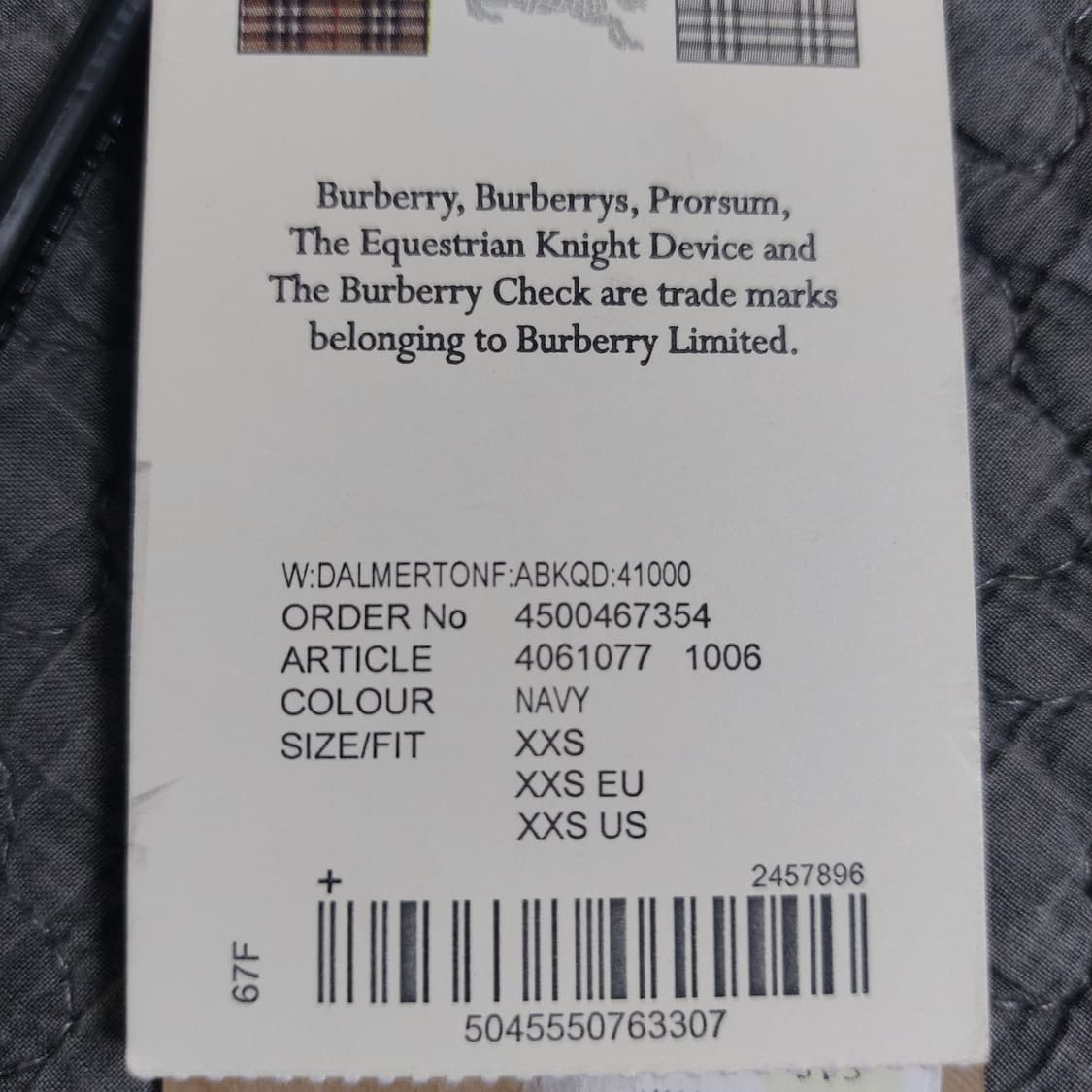 버버리 달머튼 라쿤퍼후드 패딩 상품이미지10