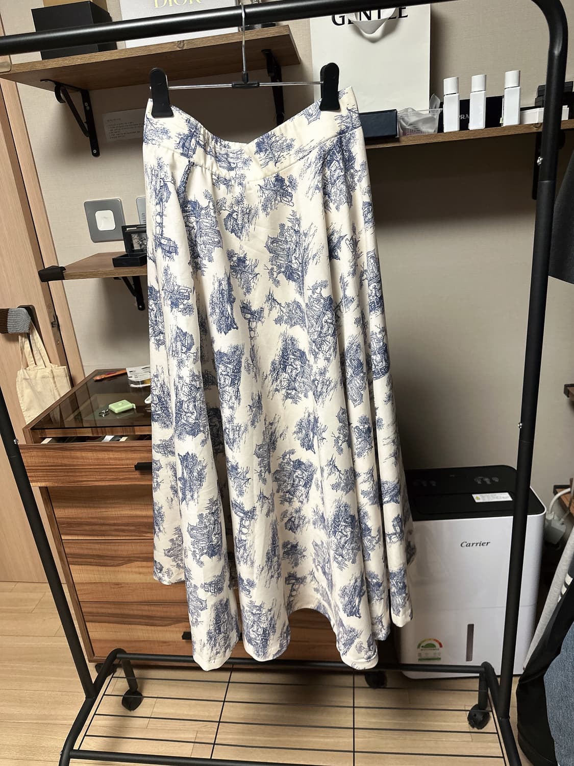 샬롯 부띠끄 뜨왈드 플레어 스커트 M (55추천 66가능)    상품이미지5