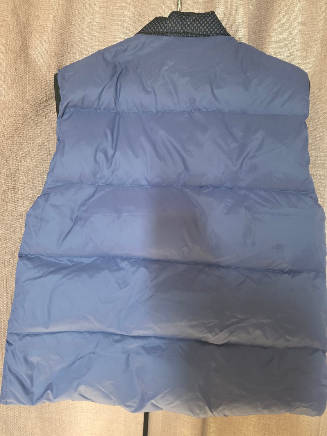 펜디구스다운조끼 52사이즈 상품이미지3