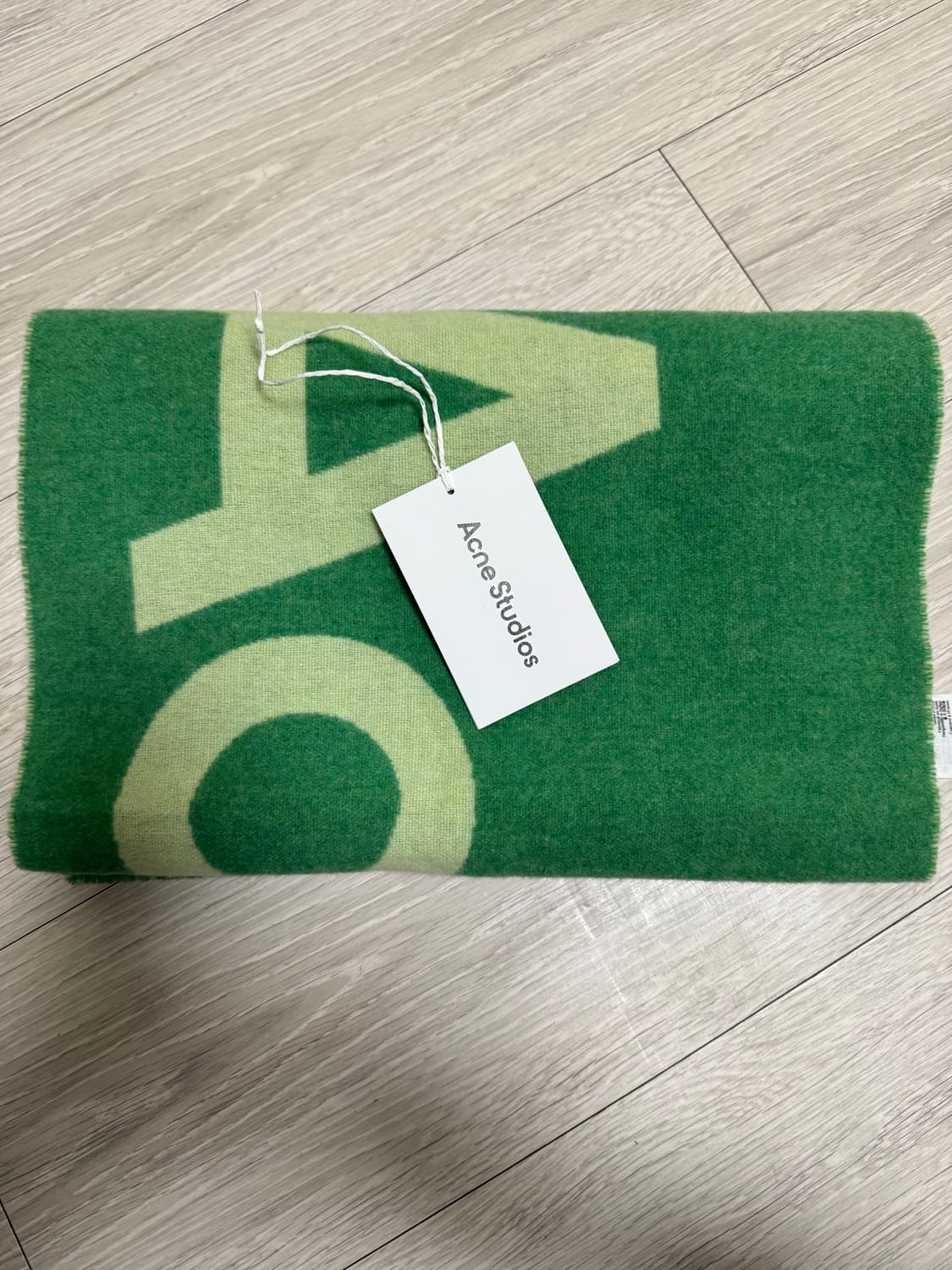 아크네스튜디오 자카드 머플러 그린 상품이미지2