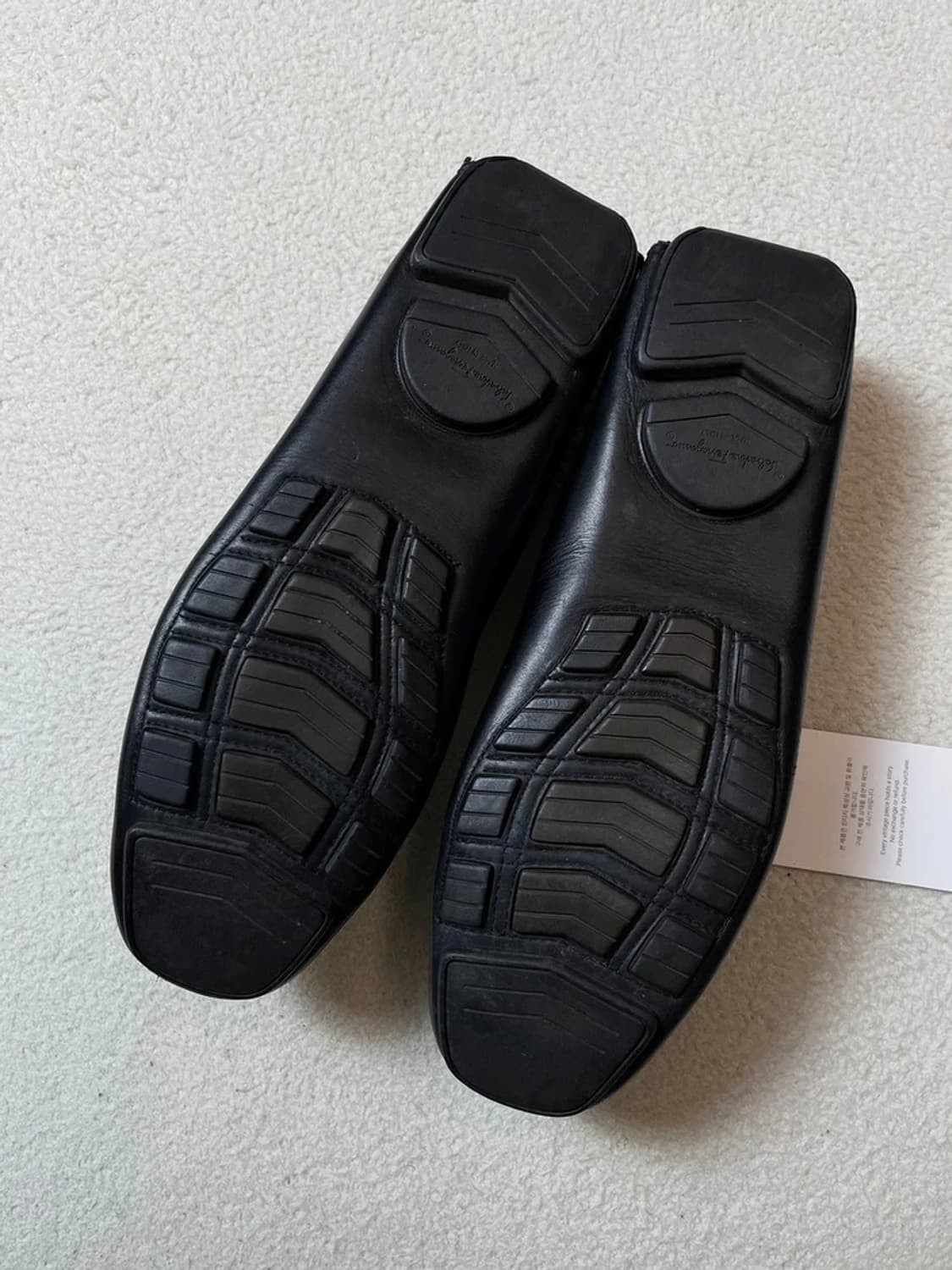 페라가모 크리스 간치니 버클 가죽 로퍼 A1837 상품이미지7