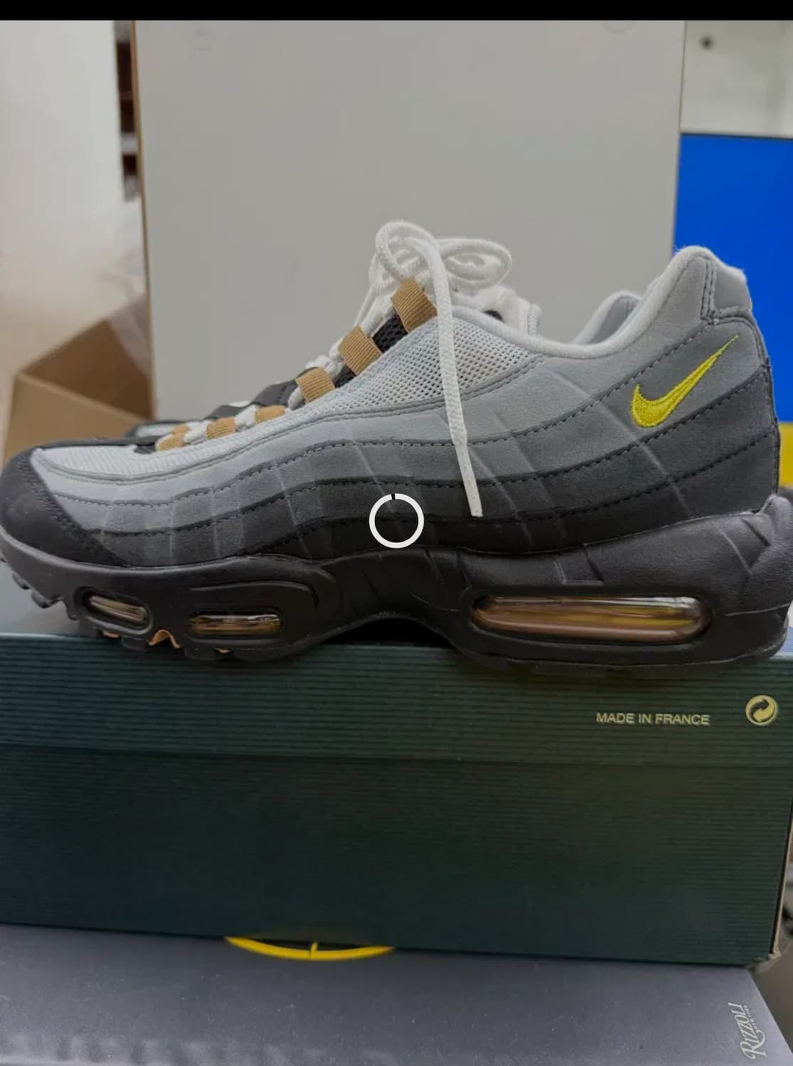 에어맥스95 나이키 Air Max 95 Wolf Grey 엘로우스트라이크 상품이미지1