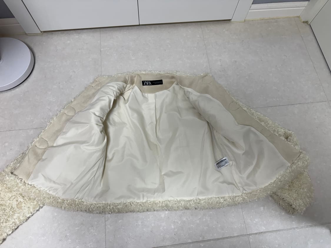 자라 셜링 카라비너 토글 양털 자켓 Faux Shearling Carab 상품이미지7