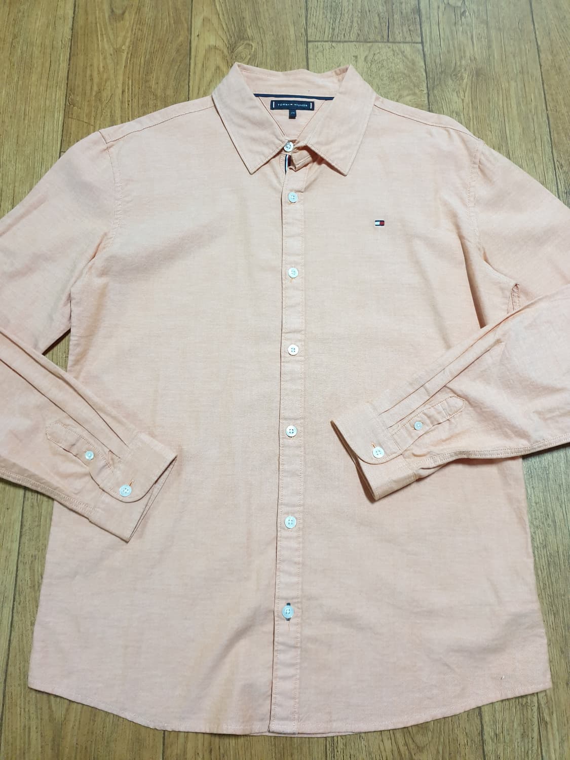 1113 타미힐피거 남방셔츠 95~100 사이즈입니다 상품이미지2
