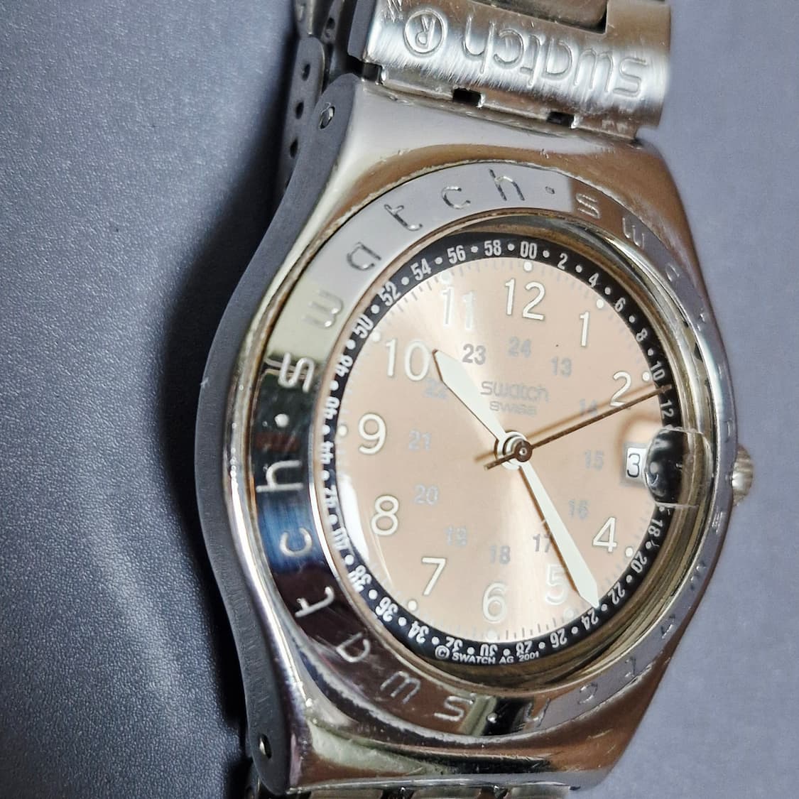 01) 스와치 아이러니 해피조 핑크시계 상품이미지2