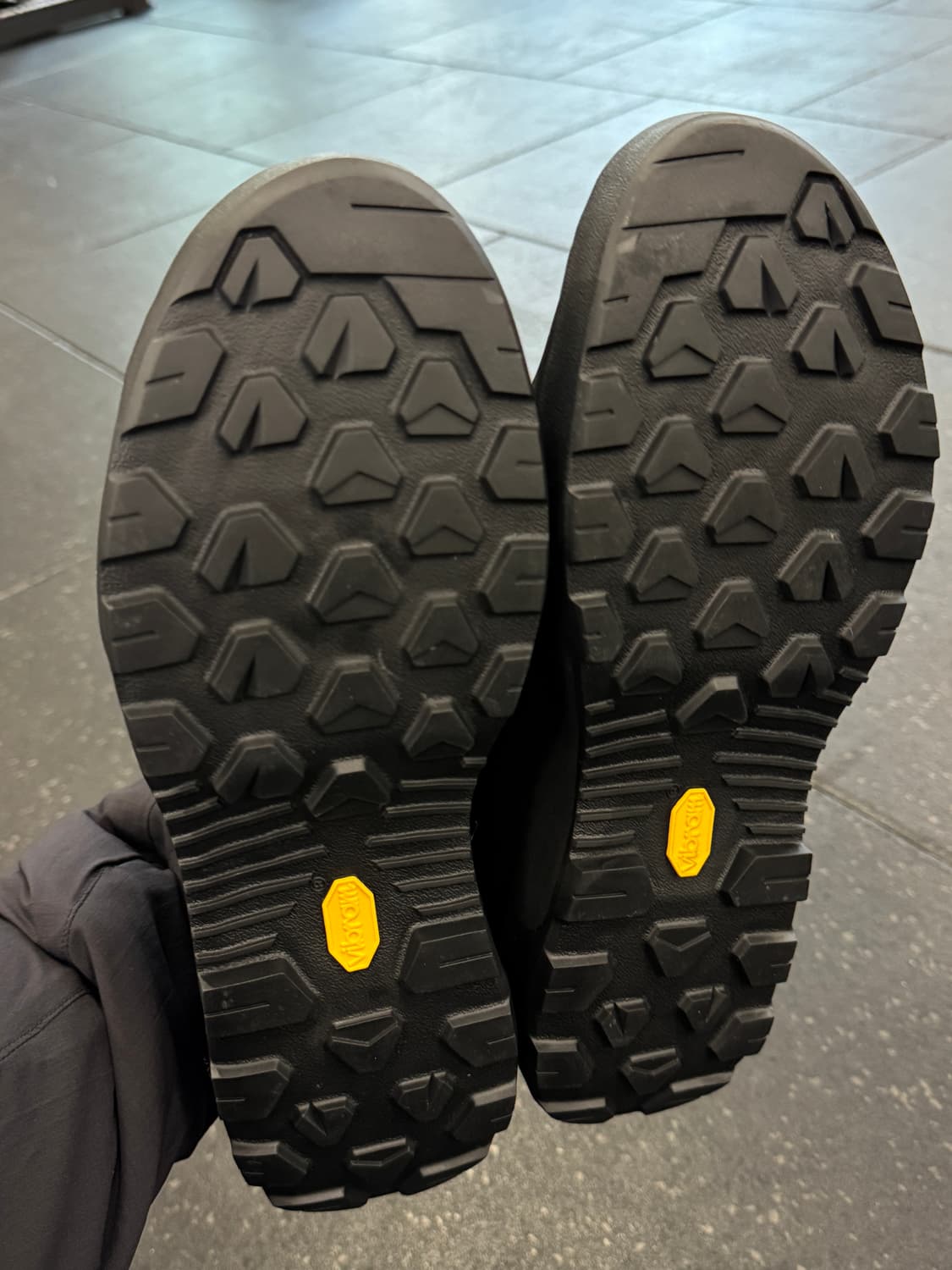 아크테릭스 컨실 블랙 270 미사용 새상품 상품이미지5