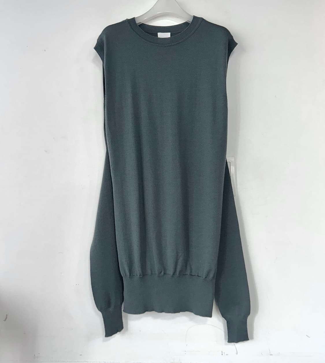 구호 KUHO 언발 울 니트 베스트 상품이미지3