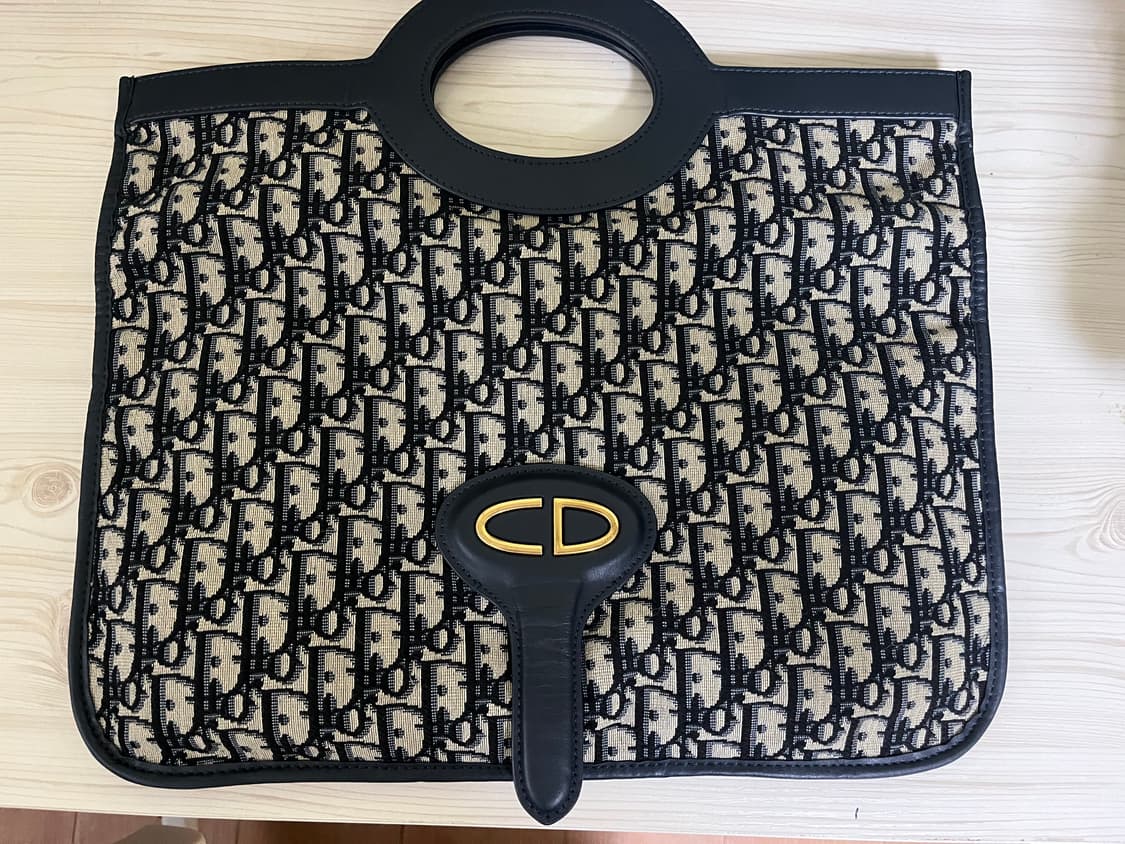 디올 오블리크 폴딩 클러치 정품 팔아요 상품이미지1