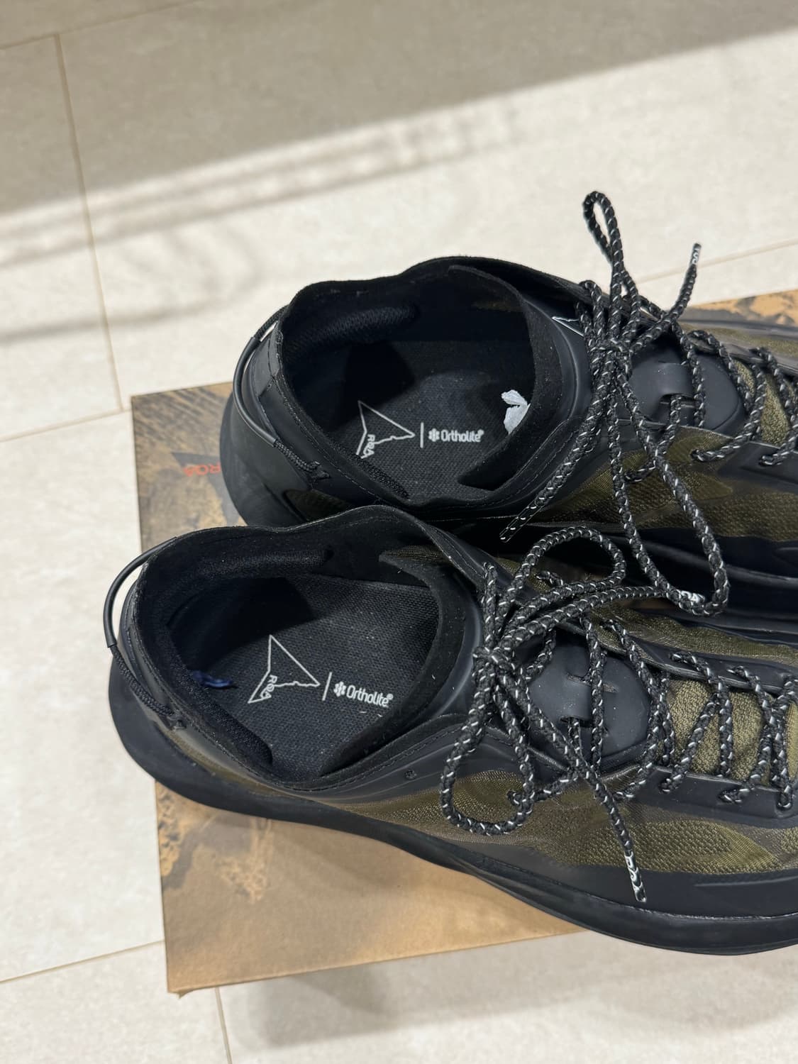 로아 셀라 올리브블랙 42 하이킹슈즈 상품이미지5