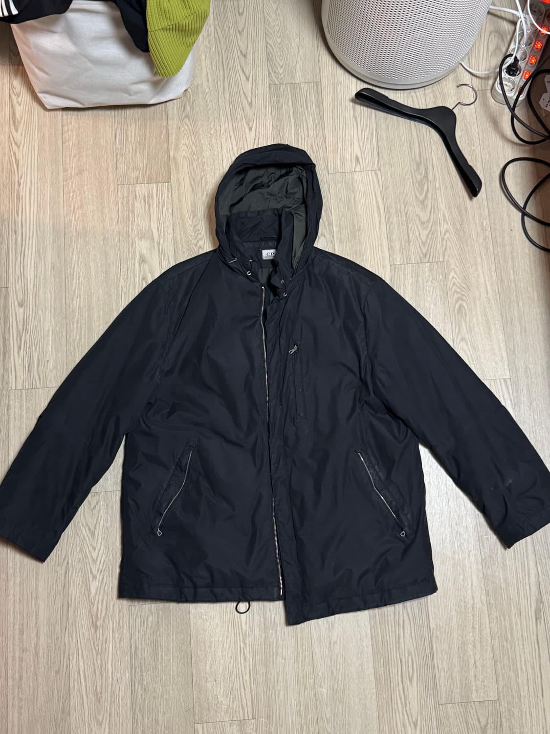 90‘s CP 컴퍼니 패디드 파카 자켓 상품이미지2