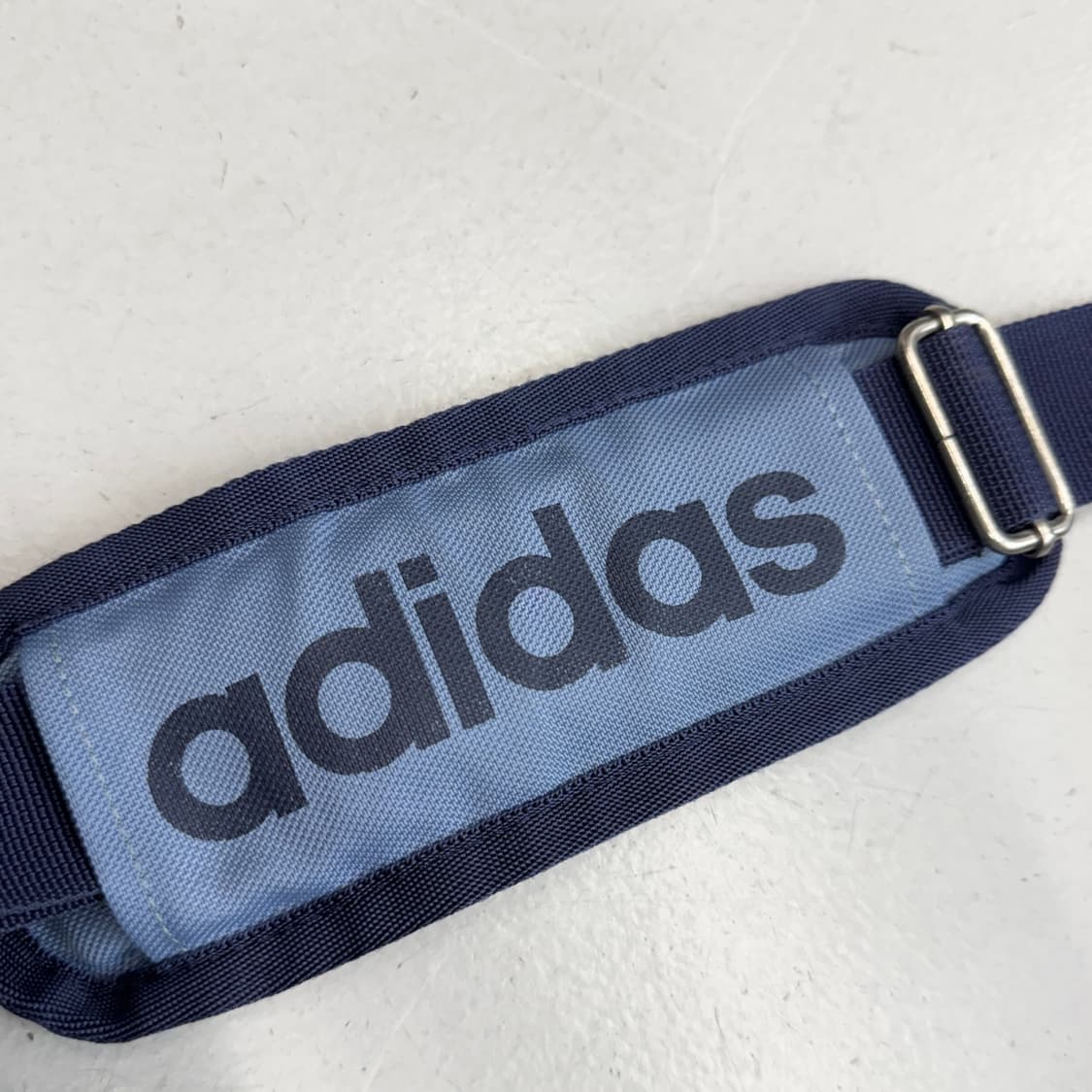 아디다스 00s Y2K 하늘색 빅로고 올드스쿨 크로스백 상품이미지5