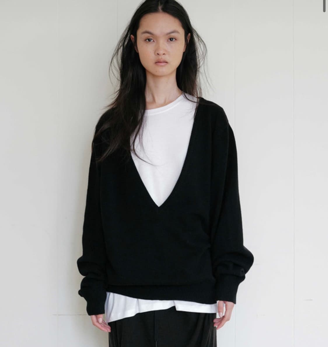 리포스 딥브넥 니트 상품이미지1