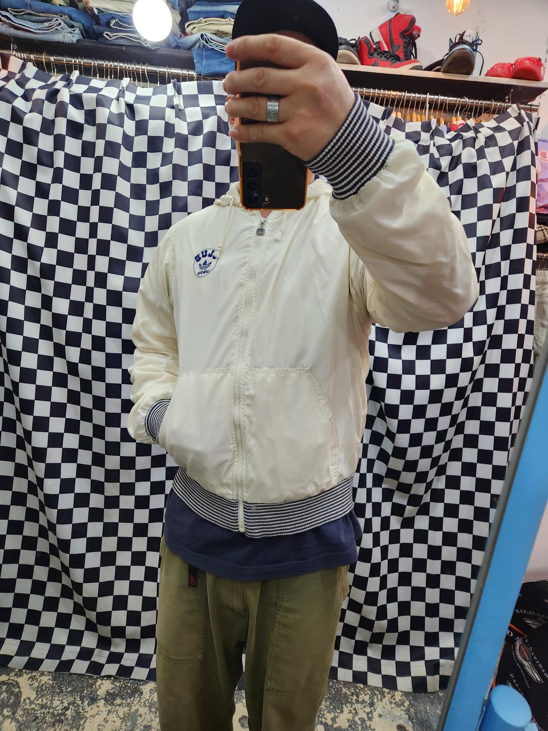 아디다스 클럽 90s 후드 바람막이 자켓

 상품이미지10