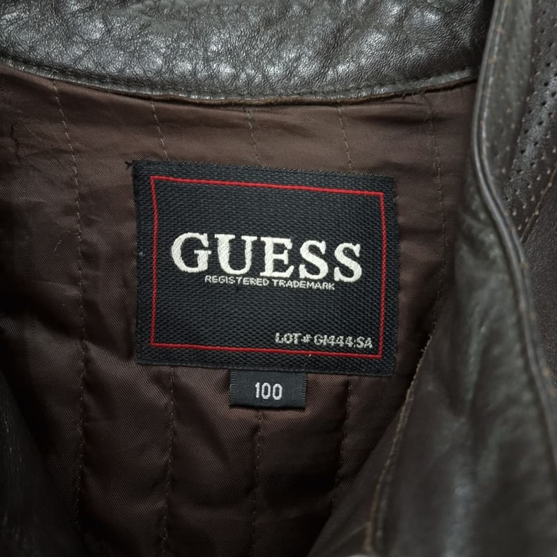 [게스] 리얼 카우 레더 소가죽 싱글 집업 레더 자켓 블랙 M19168 상품이미지6