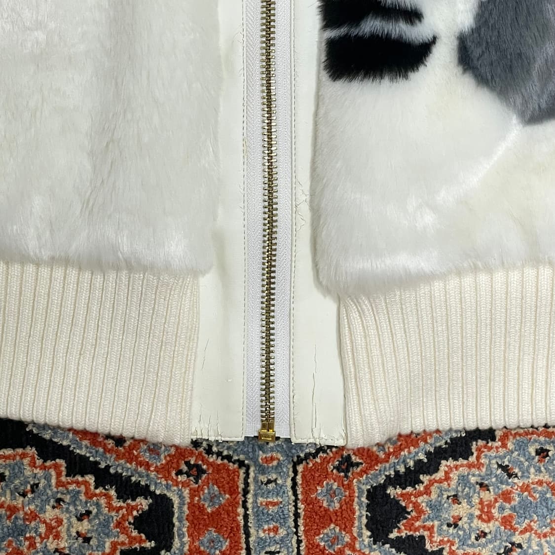 마크제이콥스 뉴욕 아이보리 페이크퍼 자켓 여성M 상품이미지3