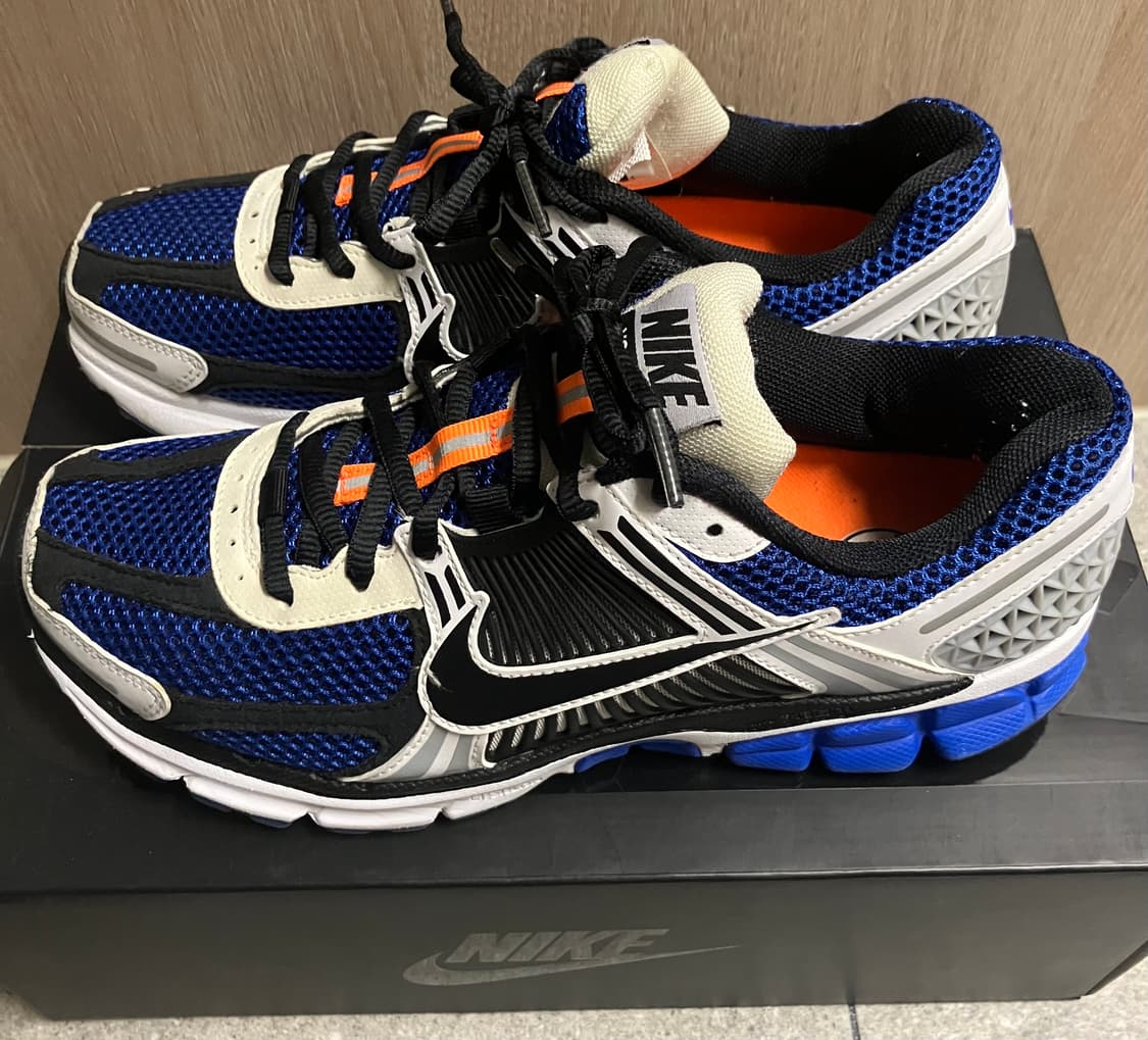 나이키 줌 보메로 상품이미지2