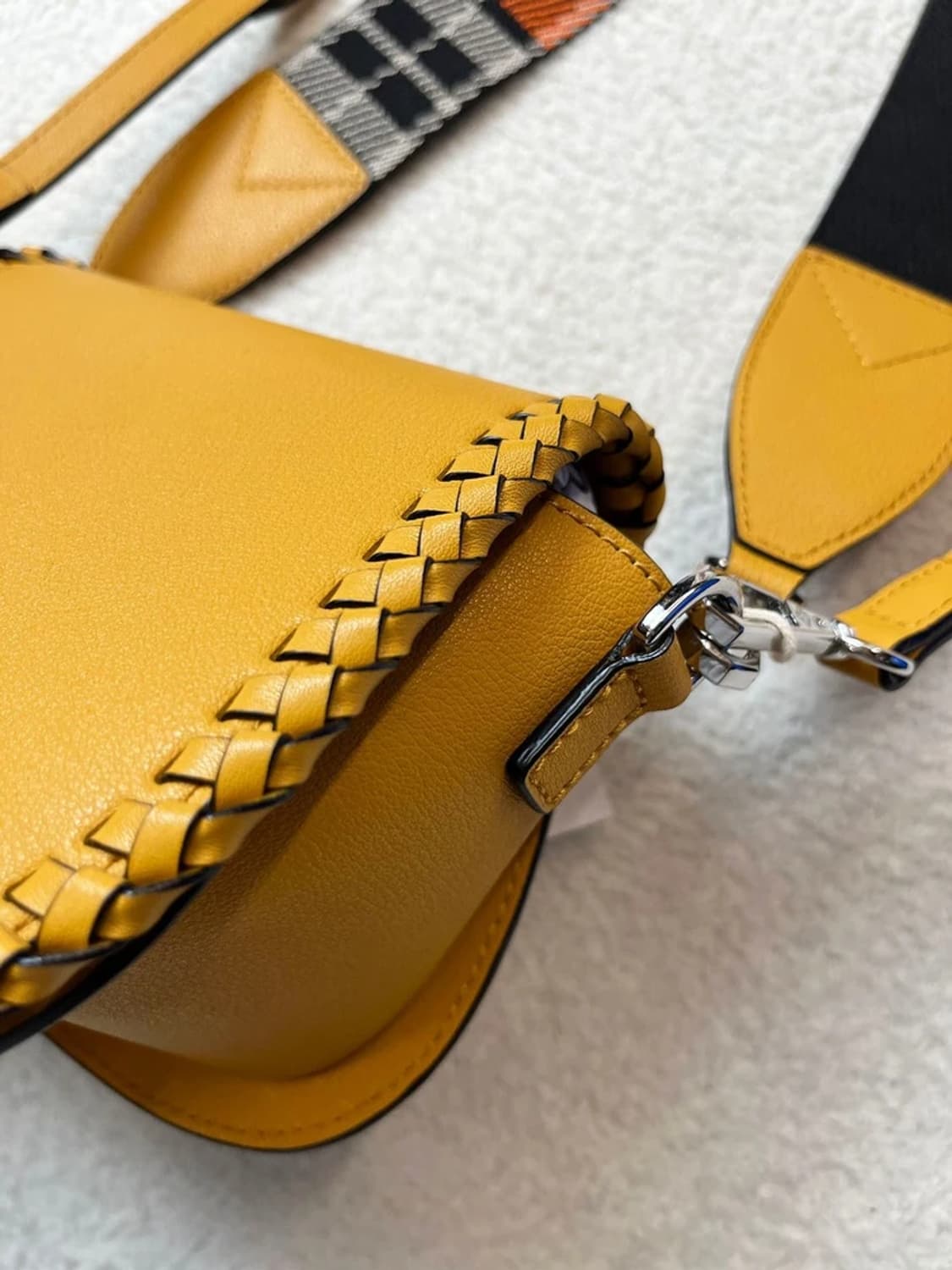 오야니(Oryany) 벤틀리 크로스 바디백 A1659 상품이미지4