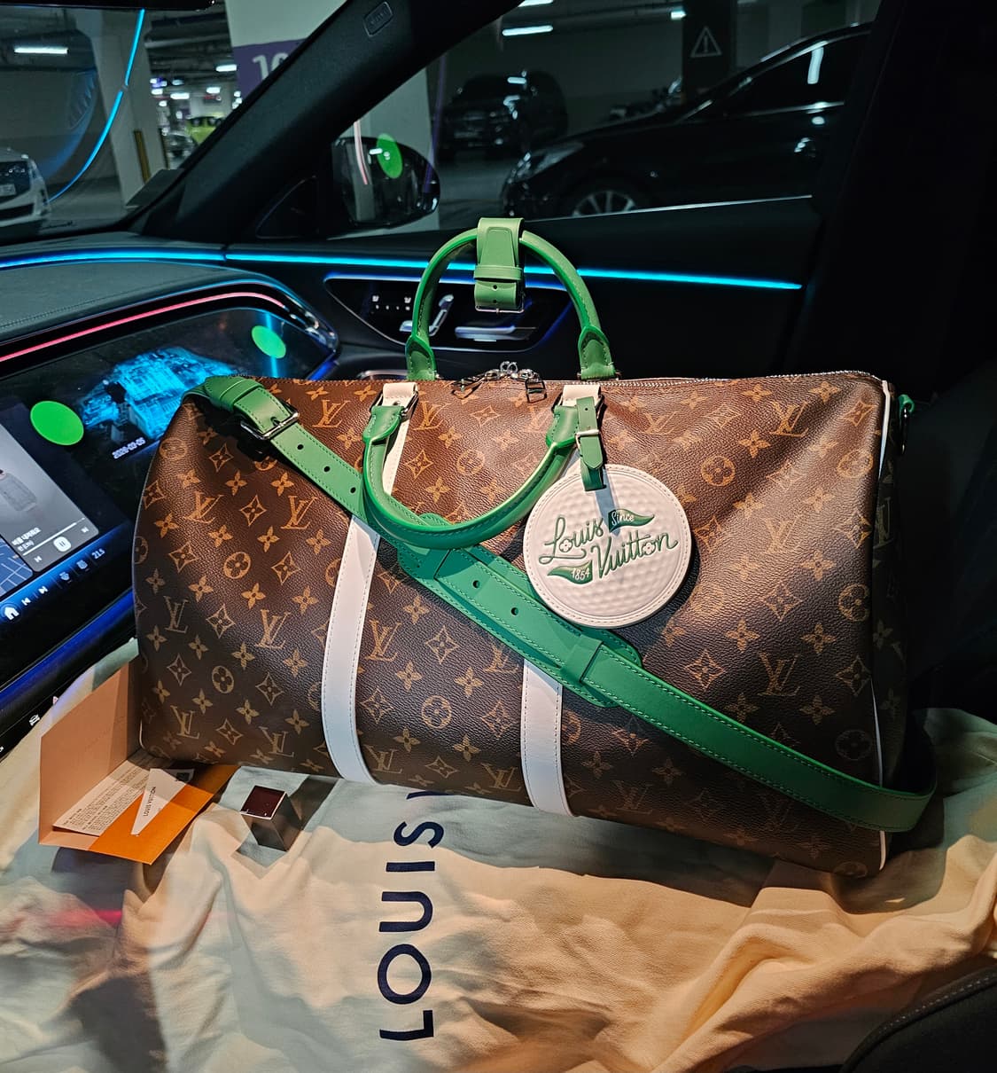 루이비통 퍼렐 한정판 골프공 마카사르 키폴50 상품이미지1