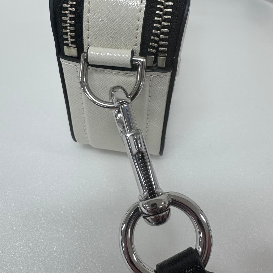 마크제이콥스 피넛츠 스누피 카메라백 크로스백 가방 상품이미지6