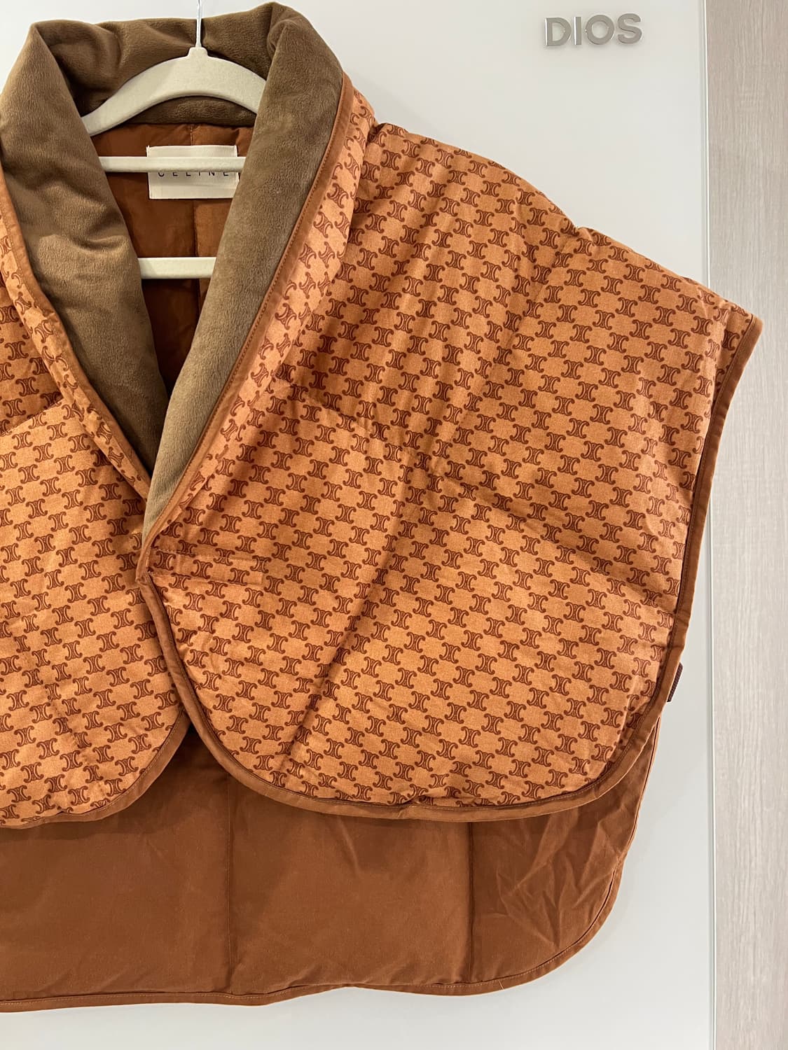 셀린느 숏패딩 상품이미지3