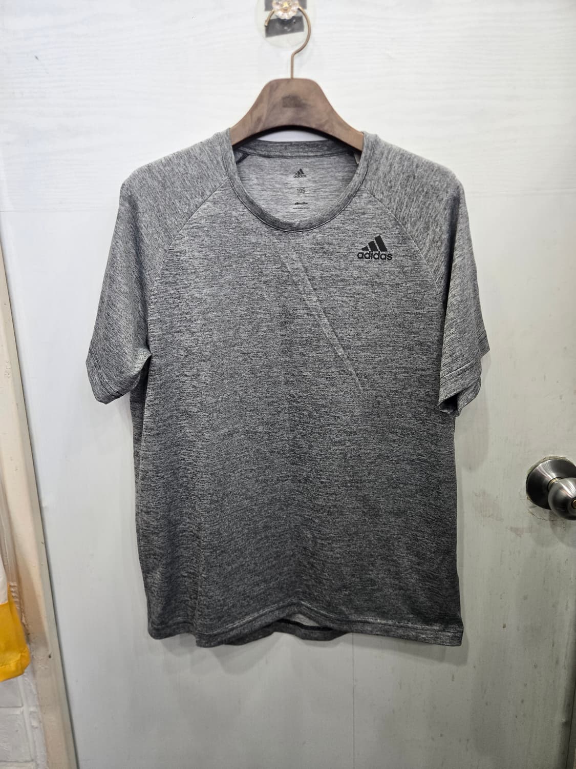 105,XL )) adidas 아디다스 반팔티셔츠! 깔끔한 디자인~ 상품이미지1