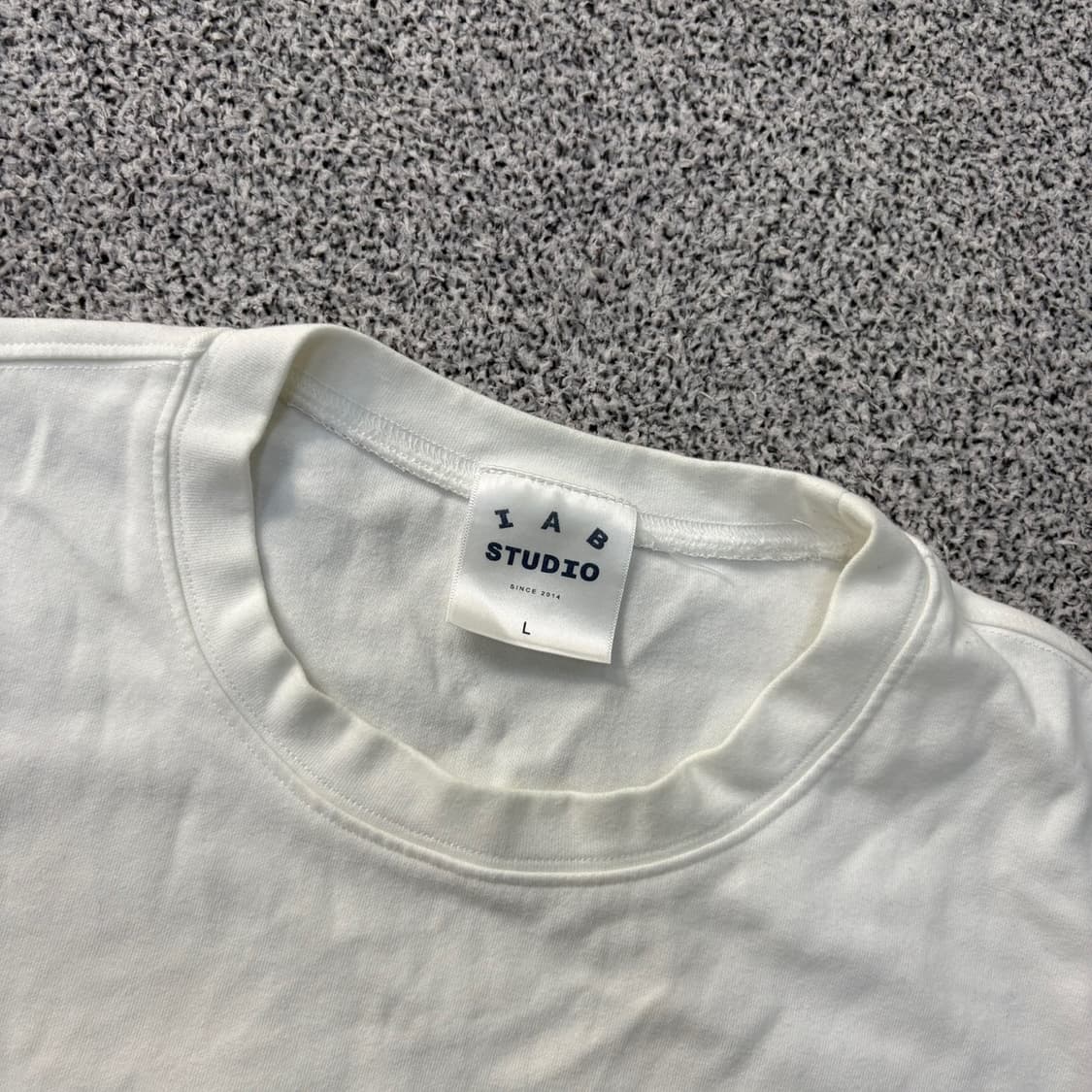 L 아이앱스튜디오 남성 반팔 티셔츠 0420J 상품이미지2