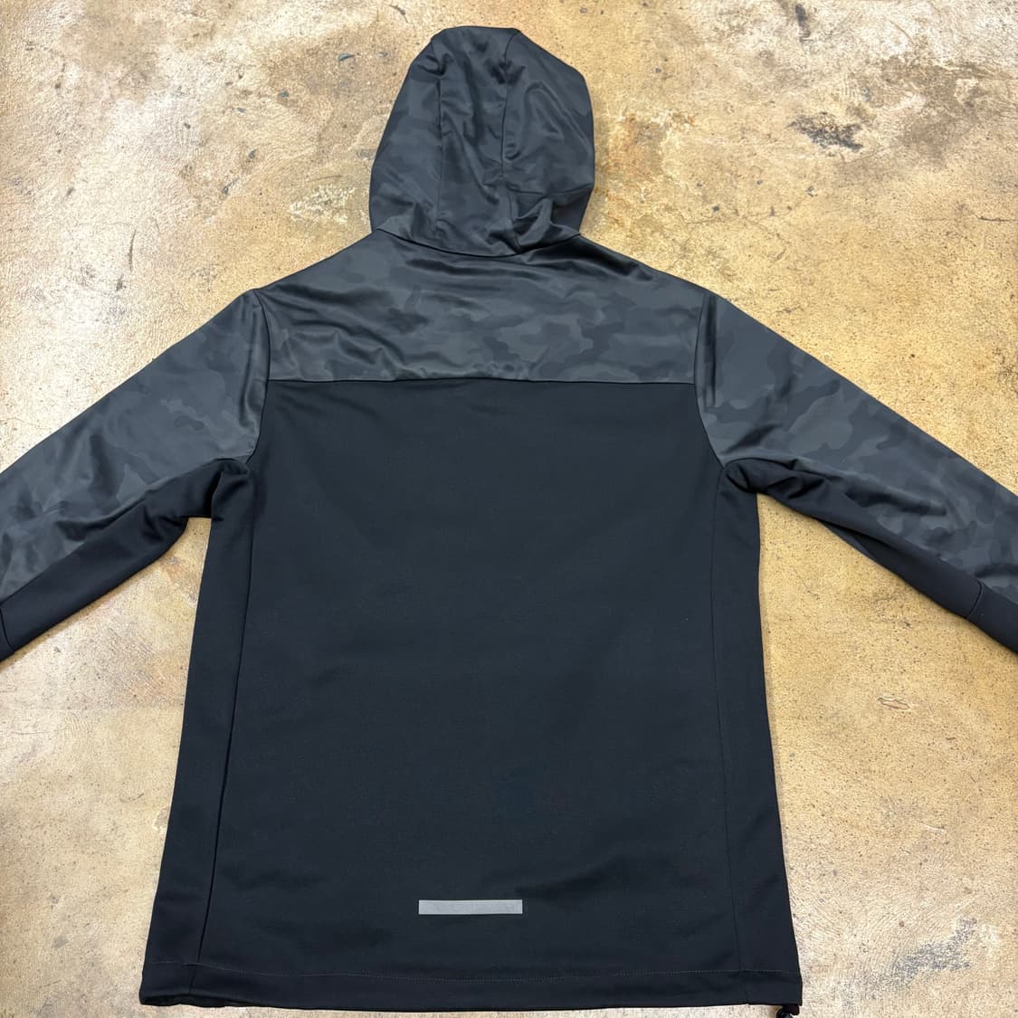 [정품/M] 아디다스 블랙 카모 후드 윈드브레이커 b18 상품이미지4