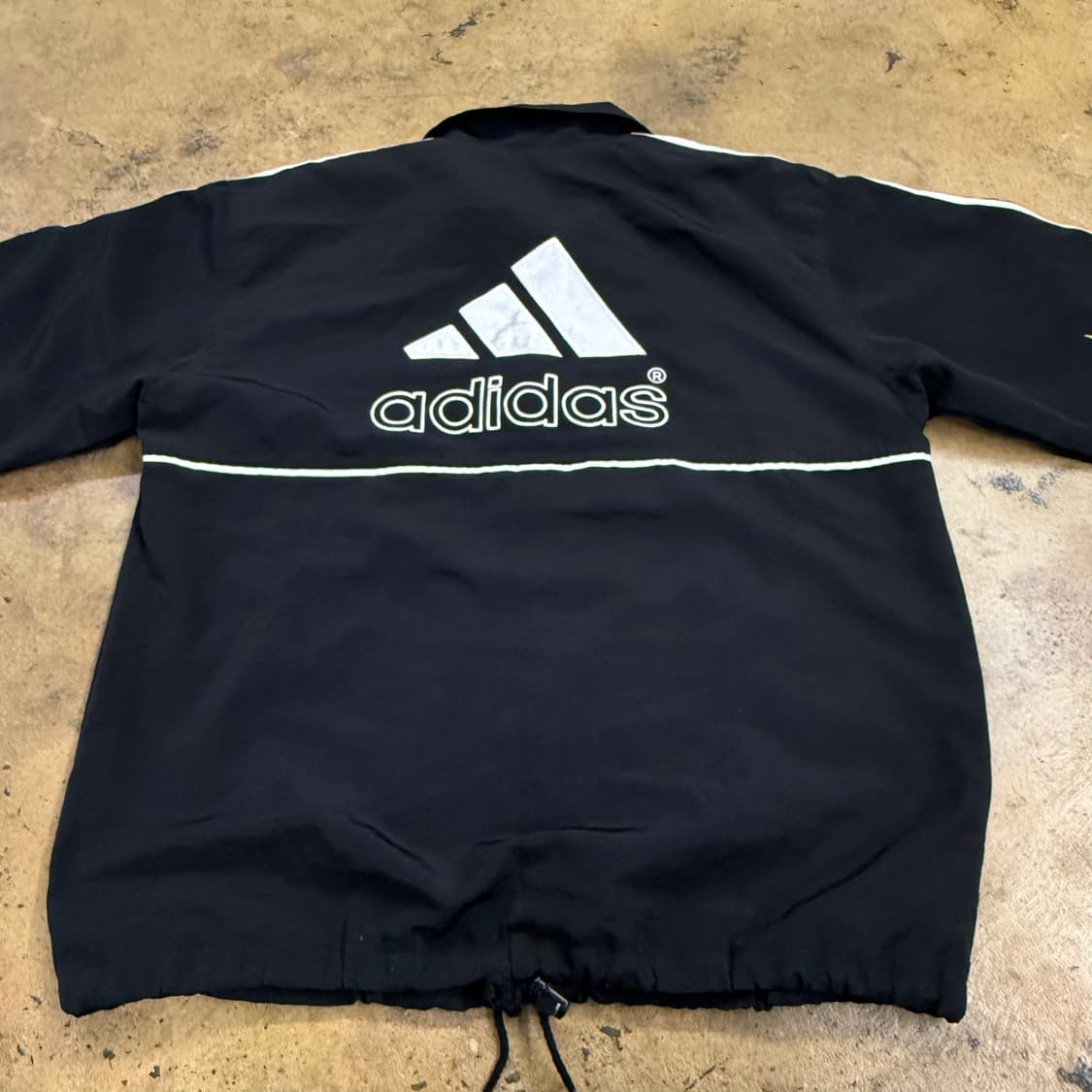 아디다스 블랙 바람막이 95 상품이미지4
