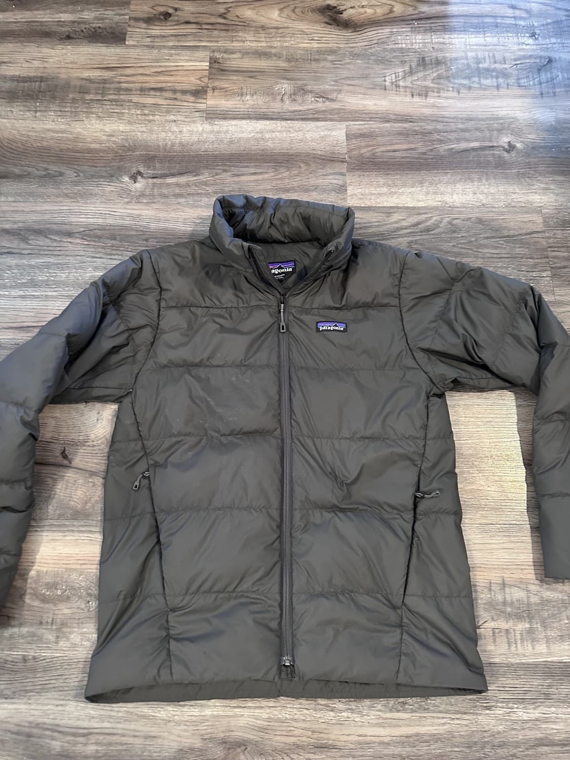 파타고니아 멘즈 후디 경량패딩 그레이 상품이미지1