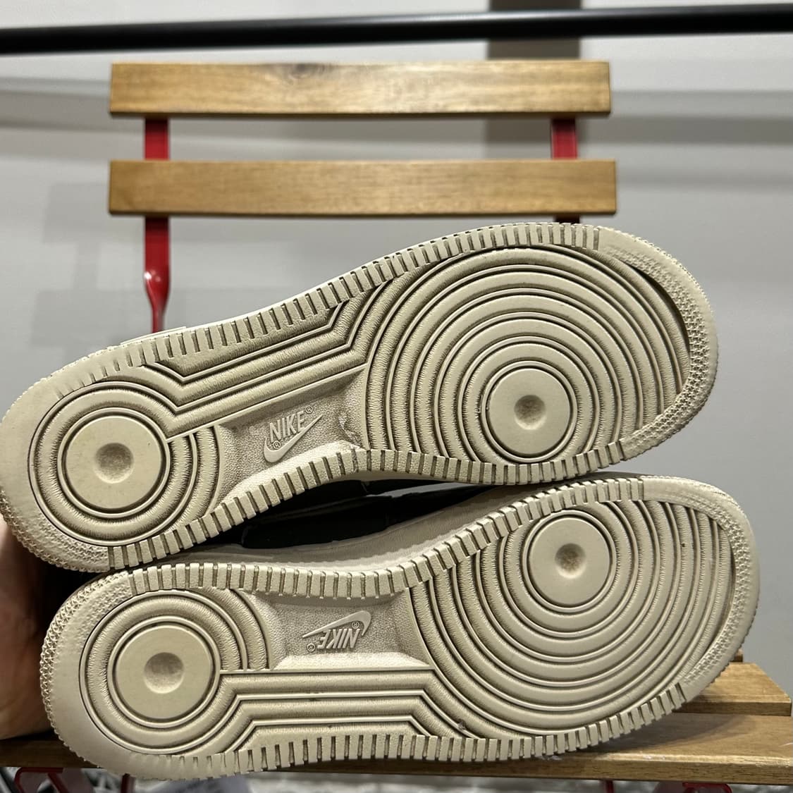 275) 나이키 운동화 남성 남자 신발 에어 포스1 '07 LX 세쿼이아 상품이미지6