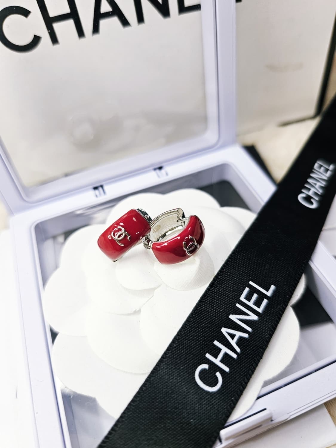 빈티지 샤넬 레드 원터치 이어링 상품이미지3