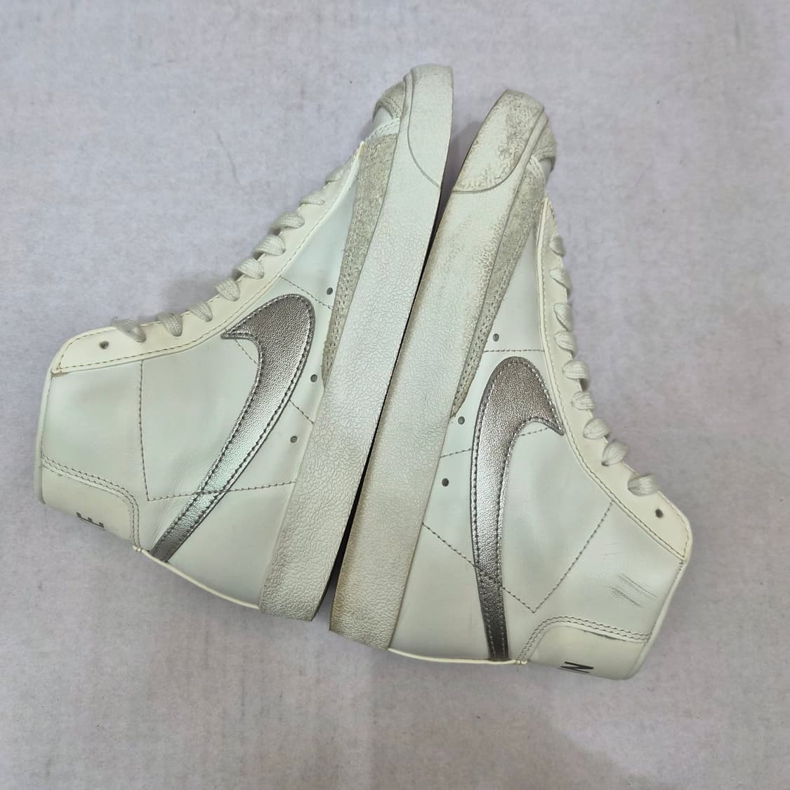 나이키 블레이저 미드 77 빈티지 화이트 실버 (250) 상품이미지5