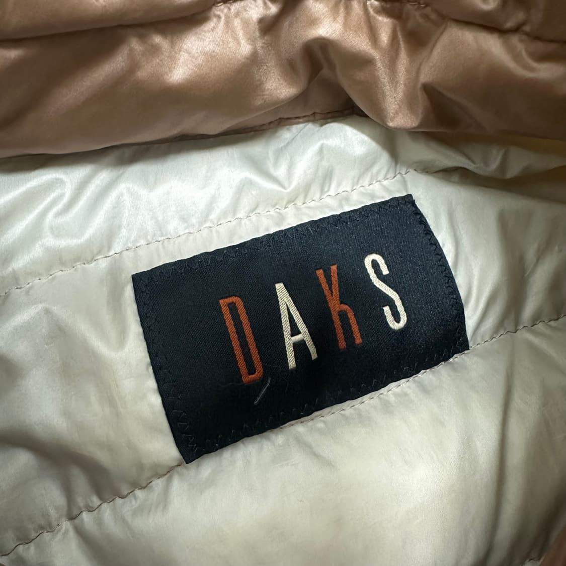 DAKS 닥스 여성 밍크 경량패딩 95사이즈 상품이미지5