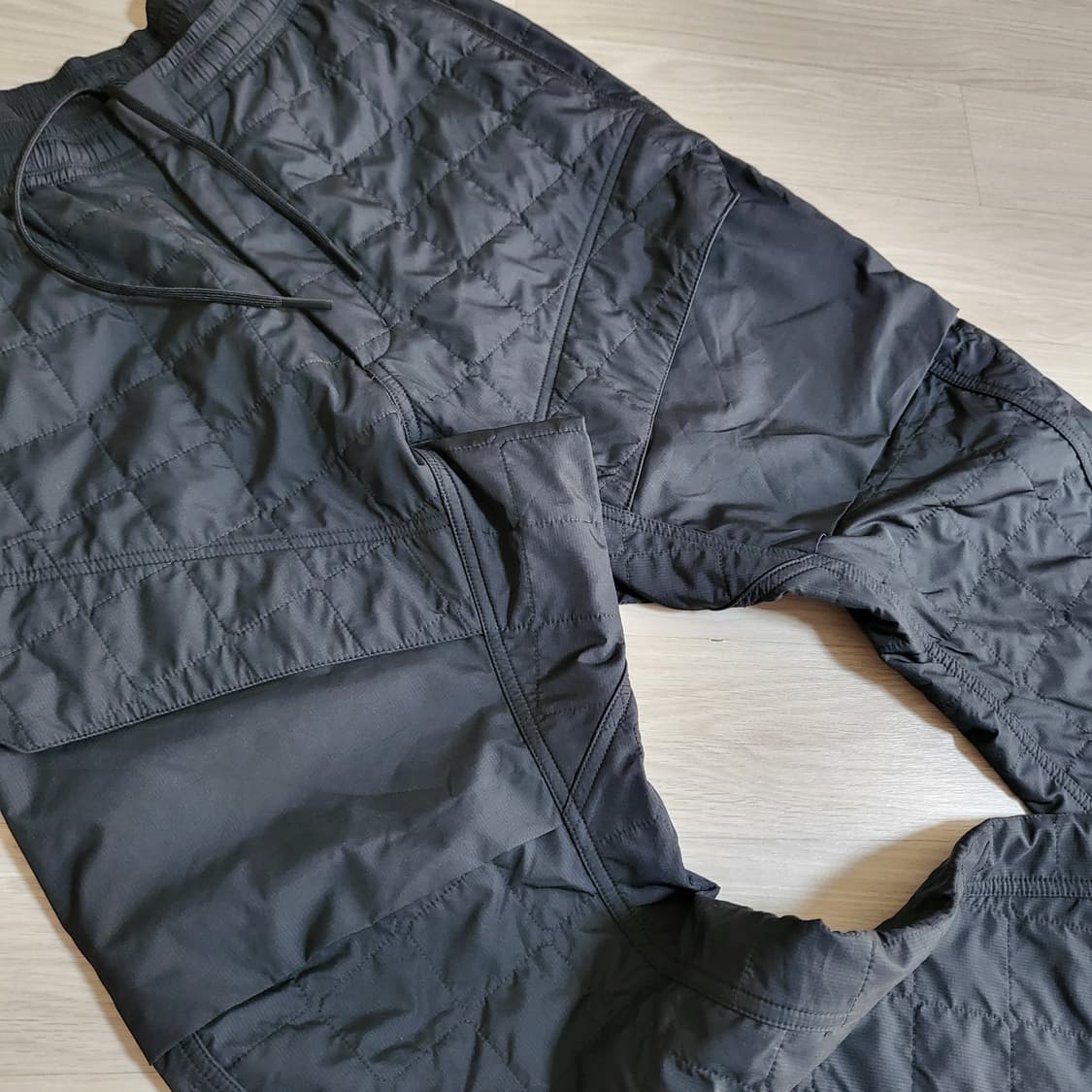 나이키 테크팩 우븐 퀼팅 팬츠(m) 상품이미지4