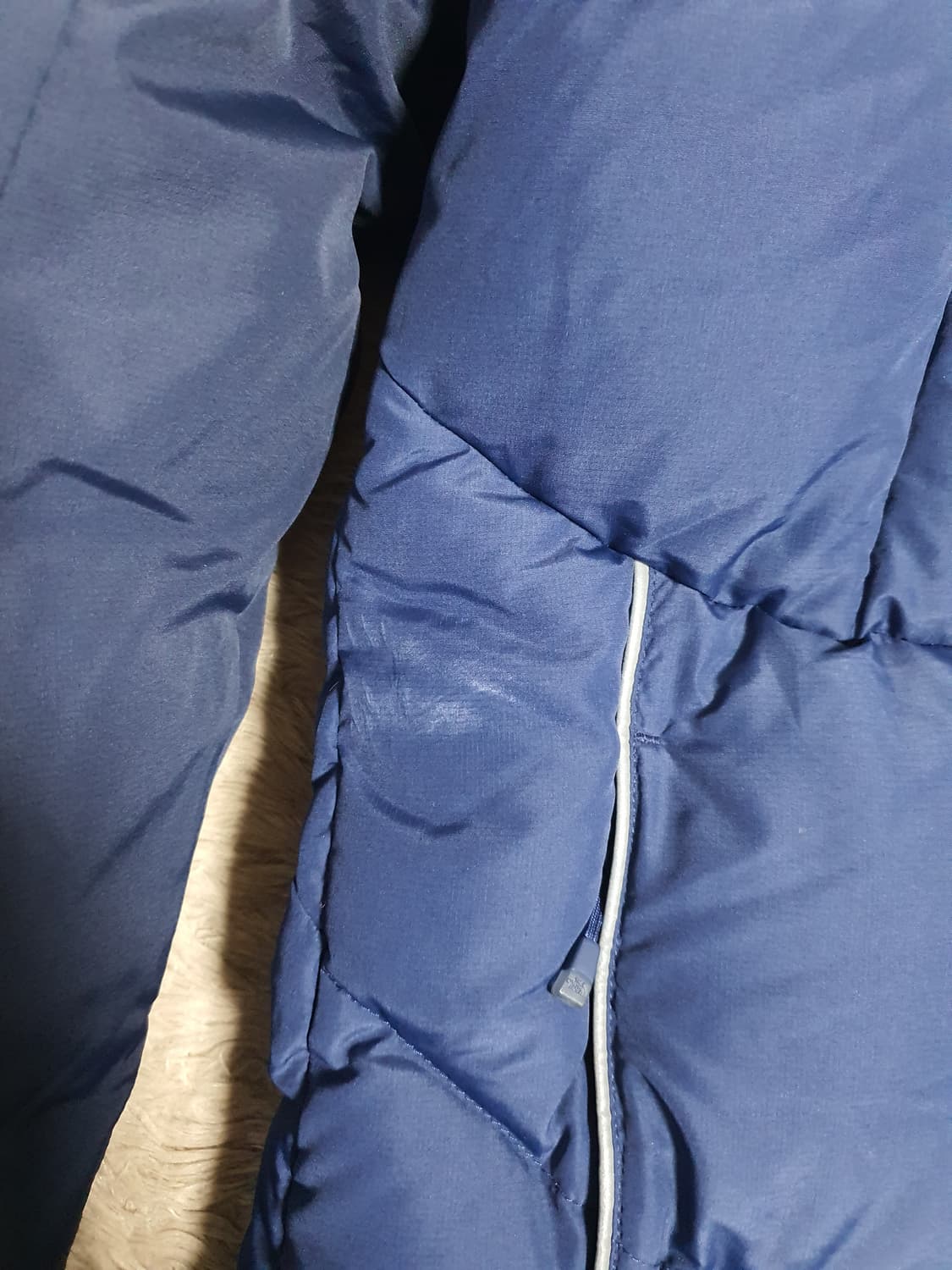 노스페이스 패딩 자켓 상태좋고깨끗해요 사이즈 90 상품이미지5