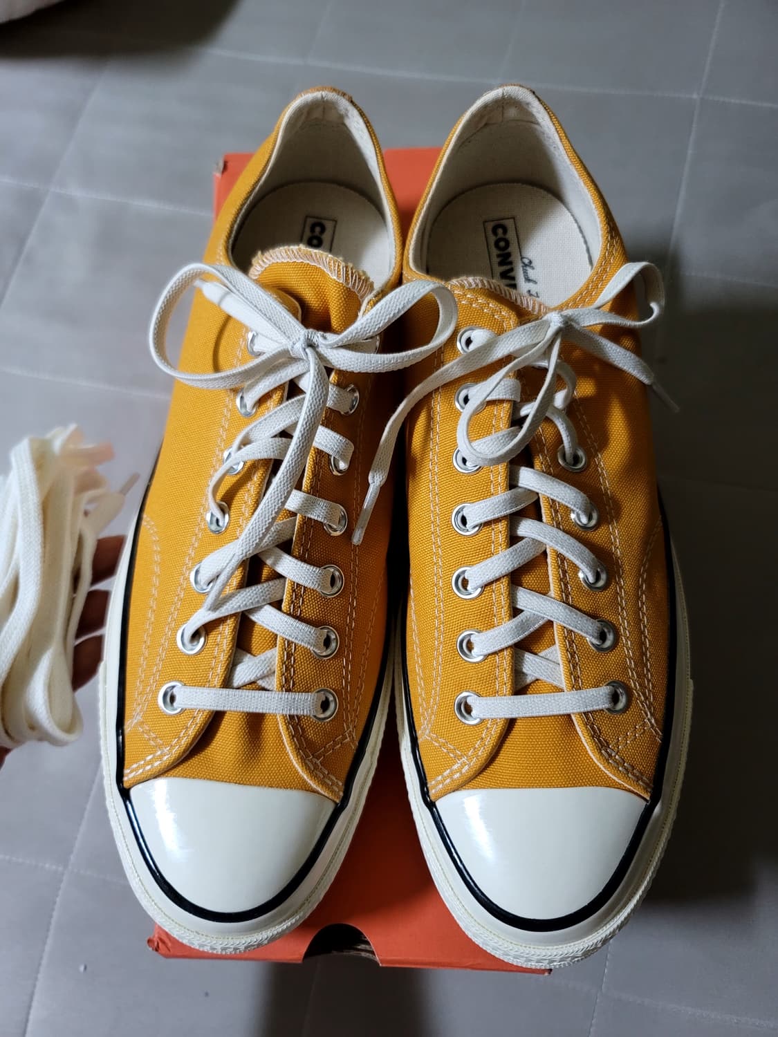 (새상품) 컨버스 척테일러 70s 선플라워 295 상품이미지2