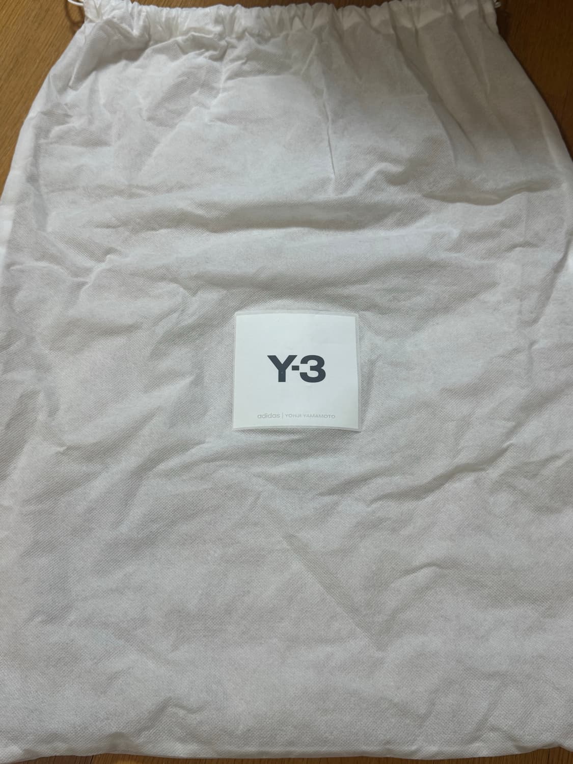 Y-3 로고 자수 블랙 백팩 상품이미지10