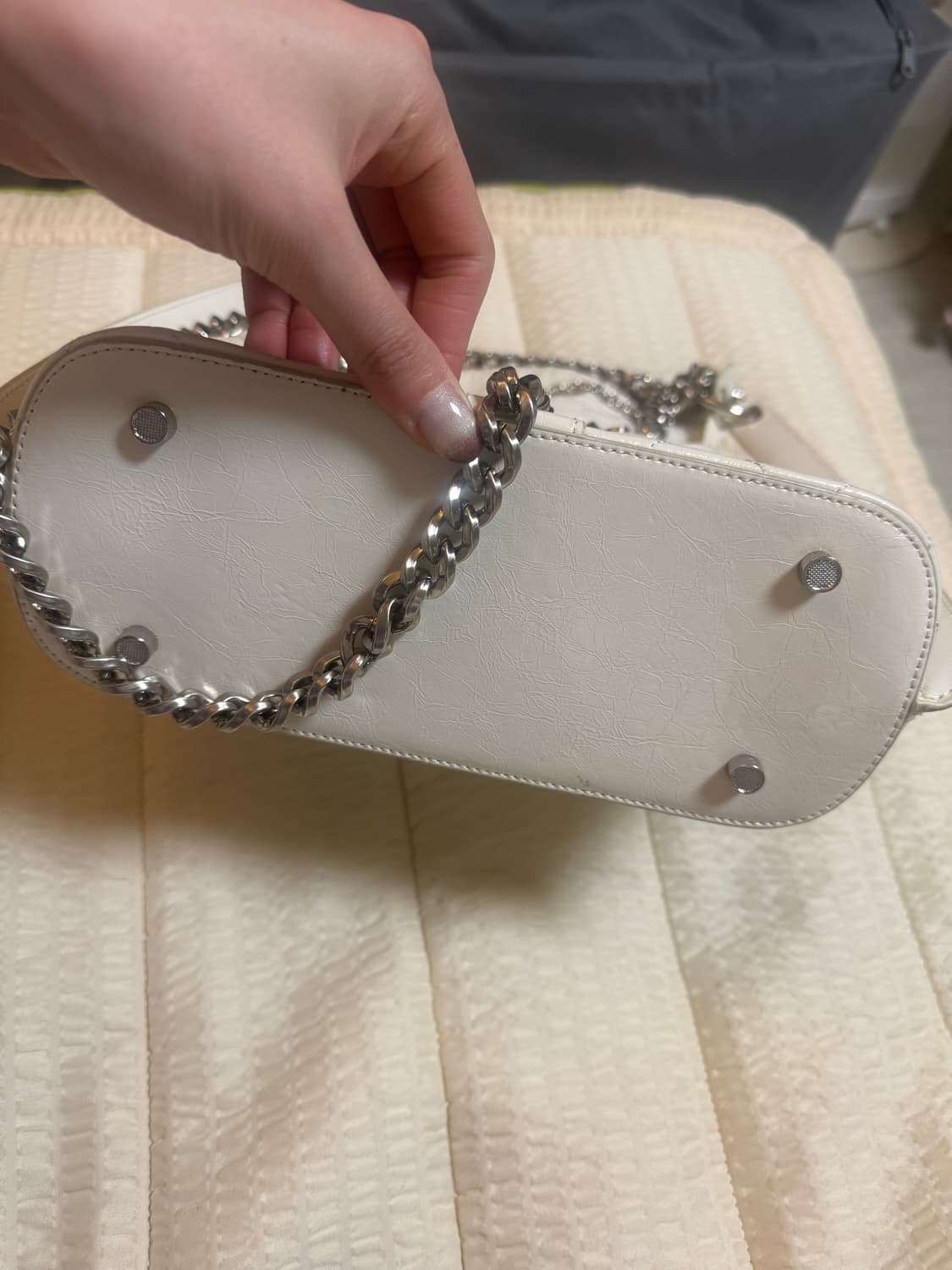 아더앤드 카르마 퀼팅백 아이보리 상품이미지4