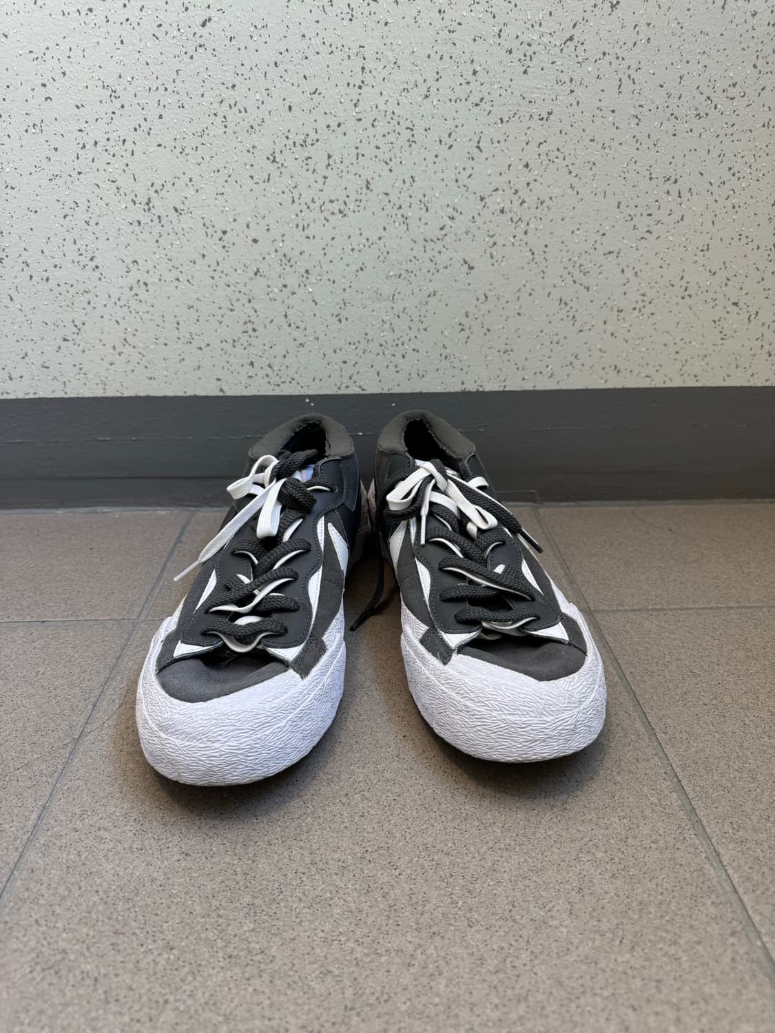 나이키 x 사카이 블레이져 로우 그레이 300 상품이미지2