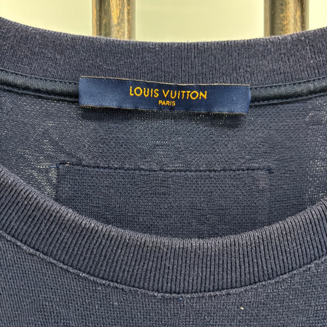 [M]루이비통 LV로고 비즈 니트 반팔티 상품이미지2